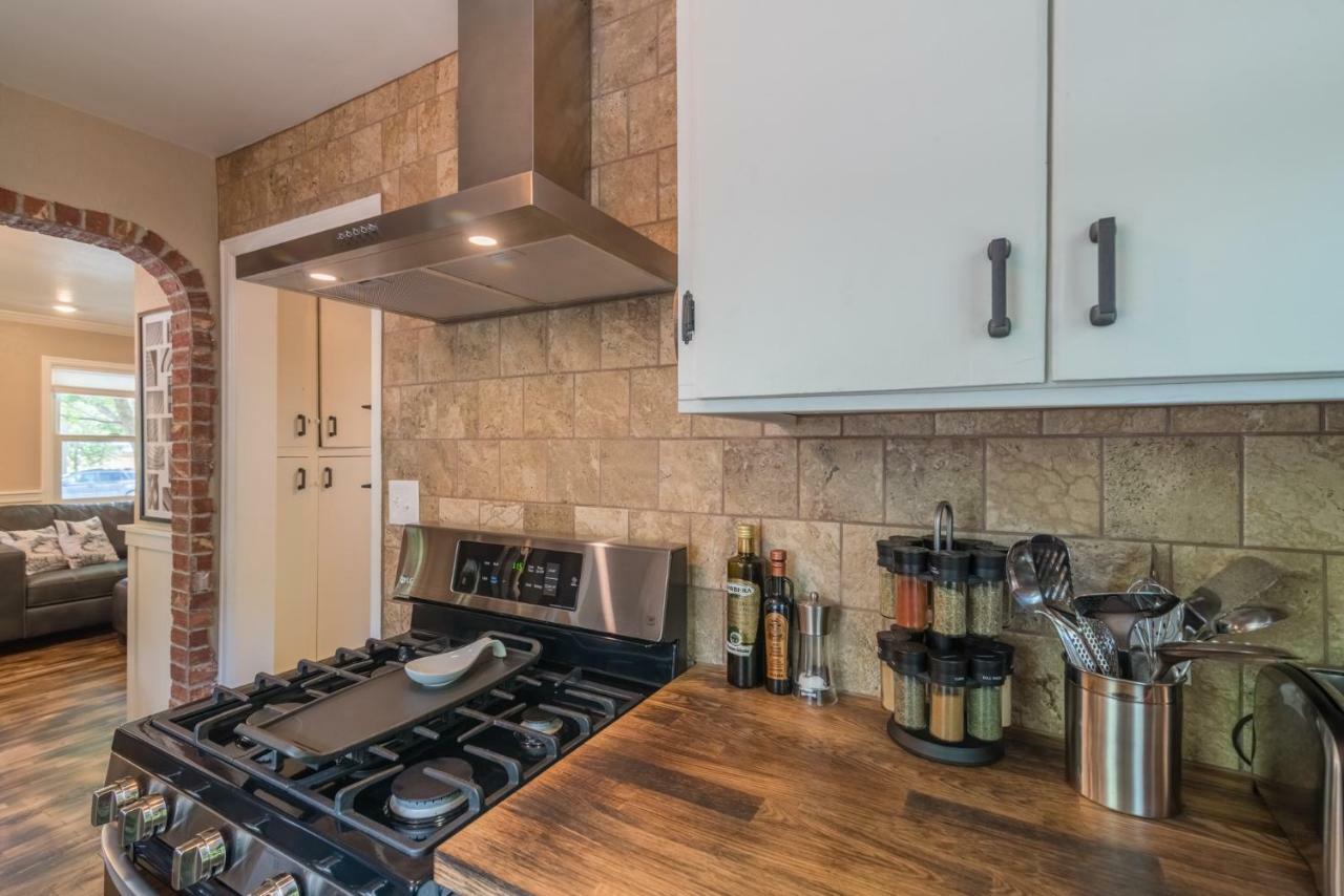 Italian Style In Old Town With Private Hot Tub Villa Fort Collins Luaran gambar